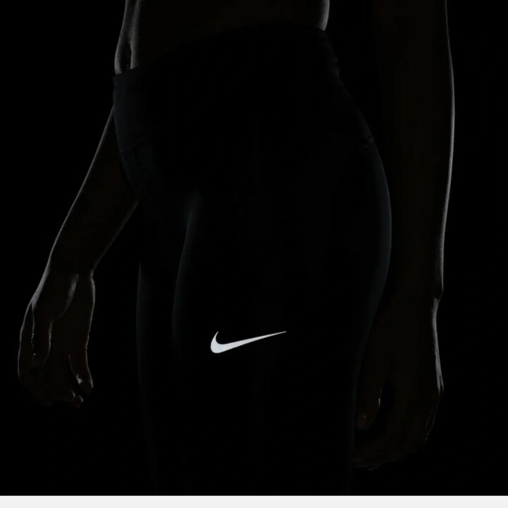 Nike - Picture 8 of 8